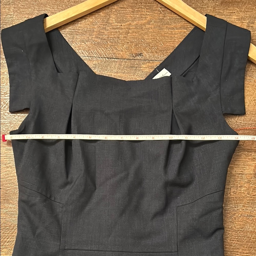 Elegant Black Women's Dress - Picture 6 of 7